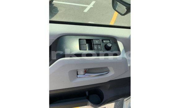 Buy Import Toyota Hiace White Car in Import - Dubai in Great Comore Buy Import Toyota Hiace White Car in Import - Dubai in Great Comore