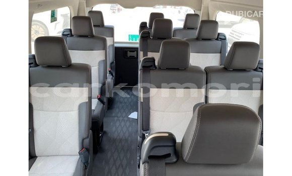 Buy Import Toyota Hiace White Car in Import - Dubai in Great Comore Buy Import Toyota Hiace White Car in Import - Dubai in Great Comore