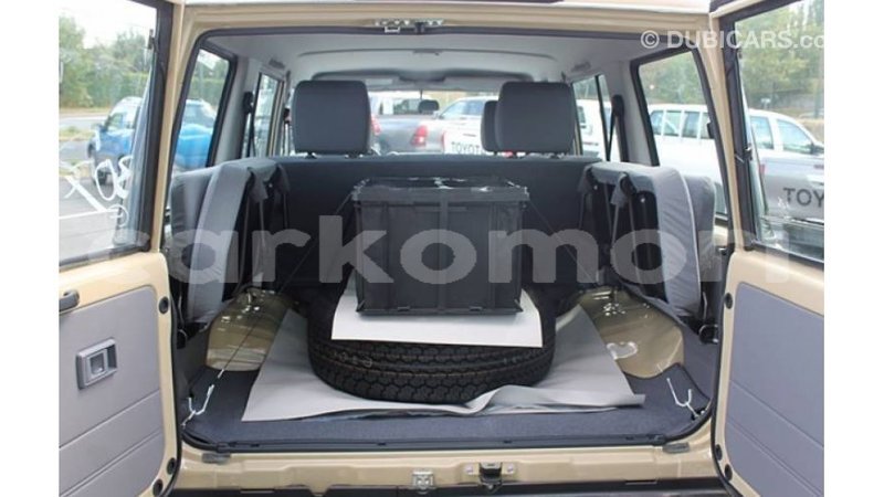 Big with watermark toyota land cruiser grande comore import dubai 1773
