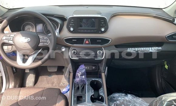 Buy Import Hyundai Santa Fe White Car in Import - Dubai in Great Comore Buy Import Hyundai Santa Fe White Car in Import - Dubai in Great Comore