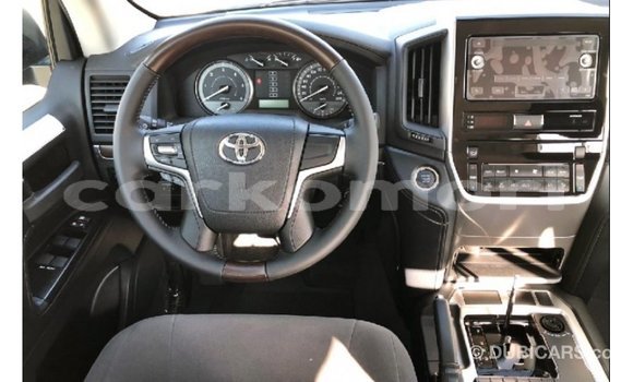 Buy Import Toyota Land Cruiser Black Car in Import - Dubai in Great Comore Buy Import Toyota Land Cruiser Black Car in Import - Dubai in Great Comore