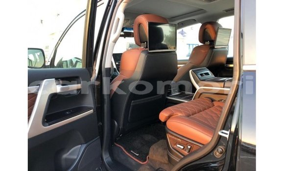 Buy Import Toyota Land Cruiser Black Car in Import - Dubai in Great Comore Buy Import Toyota Land Cruiser Black Car in Import - Dubai in Great Comore