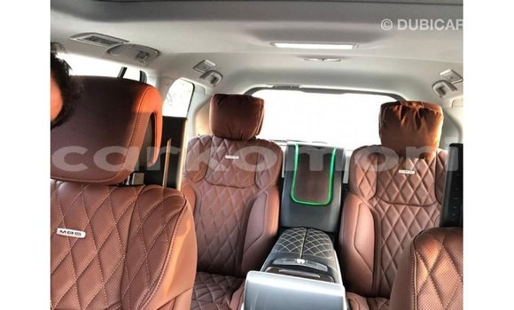 Buy Import Toyota Land Cruiser Black Car in Import - Dubai in Great Comore Buy Import Toyota Land Cruiser Black Car in Import - Dubai in Great Comore