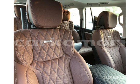 Buy Import Toyota Land Cruiser Black Car in Import - Dubai in Great Comore Buy Import Toyota Land Cruiser Black Car in Import - Dubai in Great Comore