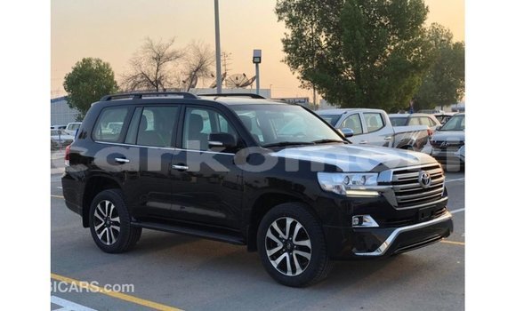 Buy Import Toyota Land Cruiser Black Car in Import - Dubai in Great Comore Buy Import Toyota Land Cruiser Black Car in Import - Dubai in Great Comore