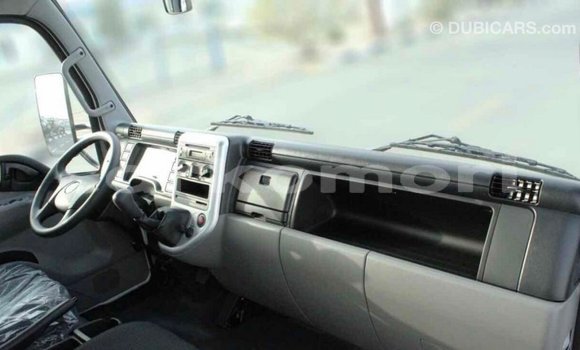 Acheter Import Voiture Mitsubishi i Blanc à Import - Dubai, Grande Comore Acheter Import Voiture Mitsubishi i Blanc à Import - Dubai, Grande Comore