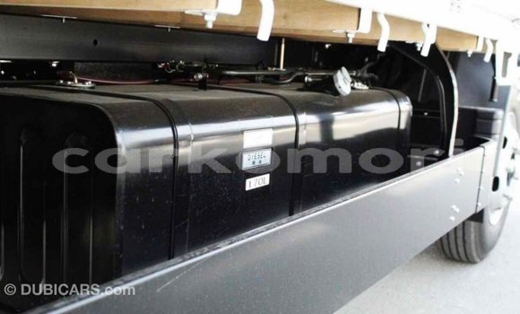 Acheter Import Voiture Mitsubishi i Blanc à Import - Dubai, Grande Comore Acheter Import Voiture Mitsubishi i Blanc à Import - Dubai, Grande Comore