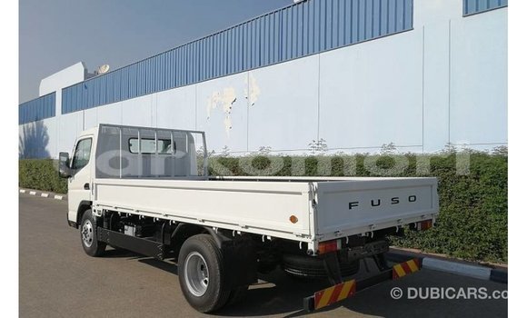 Acheter Import Voiture Mitsubishi i Blanc à Import - Dubai, Grande Comore Acheter Import Voiture Mitsubishi i Blanc à Import - Dubai, Grande Comore