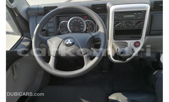 Acheter Import Voiture Mitsubishi i Blanc à Import - Dubai, Grande Comore Acheter Import Voiture Mitsubishi i Blanc à Import - Dubai, Grande Comore