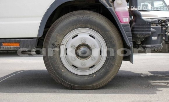 Buy Import Mitsubishi Carisma White Car in Import - Dubai in Great Comore Buy Import Mitsubishi Carisma White Car in Import - Dubai in Great Comore