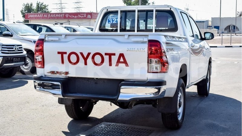 Big with watermark toyota hilux grande comore import dubai 1798