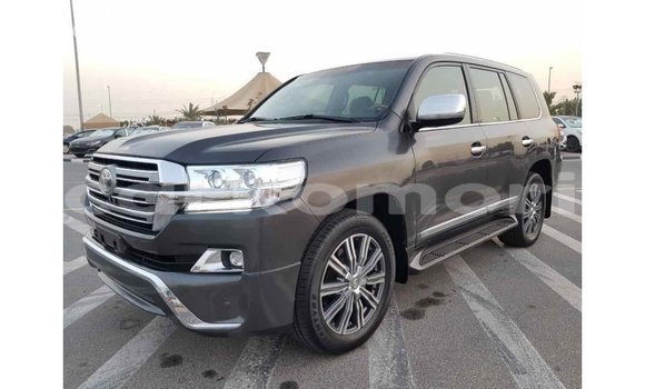Acheter Import Voiture Toyota Land Cruiser Autre à Import - Dubai, Grande Comore Acheter Import Voiture Toyota Land Cruiser Autre à Import - Dubai, Grande Comore