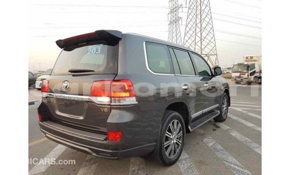 Acheter Import Voiture Toyota Land Cruiser Autre à Import - Dubai, Grande Comore Acheter Import Voiture Toyota Land Cruiser Autre à Import - Dubai, Grande Comore