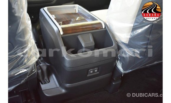 Acheter Import Voiture Toyota Granvia Blanc à Import - Dubai, Grande Comore Acheter Import Voiture Toyota Granvia Blanc à Import - Dubai, Grande Comore