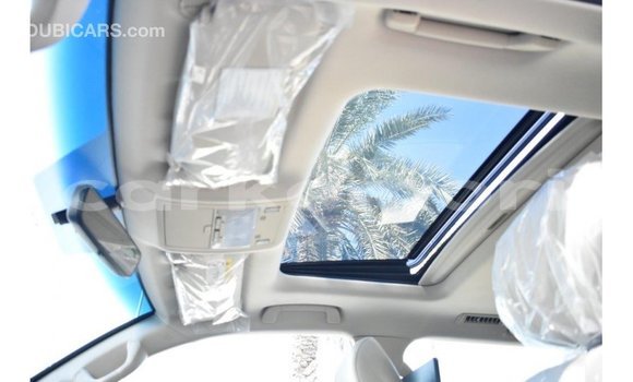 Acheter Import Voiture Toyota Land Cruiser Blanc à Import - Dubai, Grande Comore Acheter Import Voiture Toyota Land Cruiser Blanc à Import - Dubai, Grande Comore