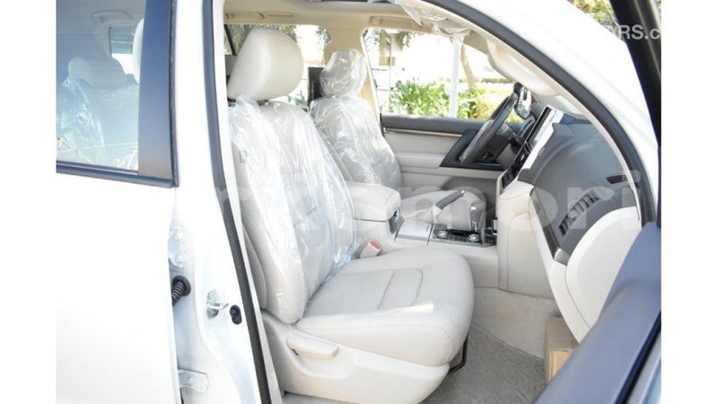 Big with watermark toyota land cruiser grande comore import dubai 1810