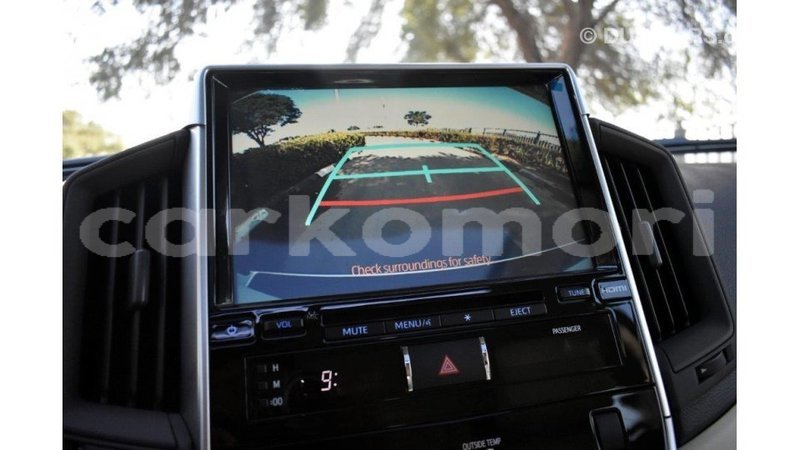 Big with watermark toyota land cruiser grande comore import dubai 1810