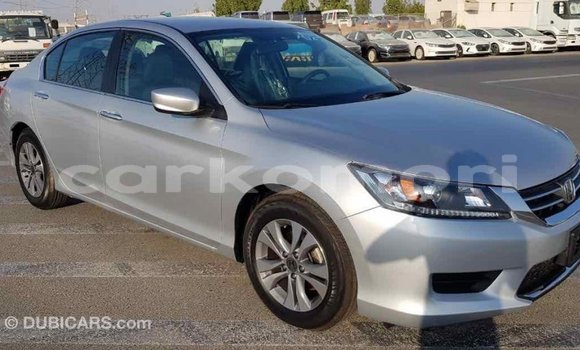 Acheter Import Voiture Honda Accord Autre à Import - Dubai, Grande Comore Acheter Import Voiture Honda Accord Autre à Import - Dubai, Grande Comore