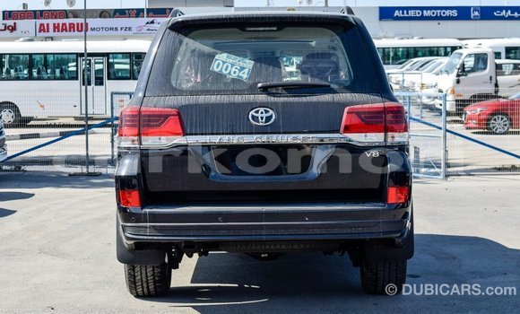 Buy Import Toyota Land Cruiser Black Car in Import - Dubai in Great Comore Buy Import Toyota Land Cruiser Black Car in Import - Dubai in Great Comore