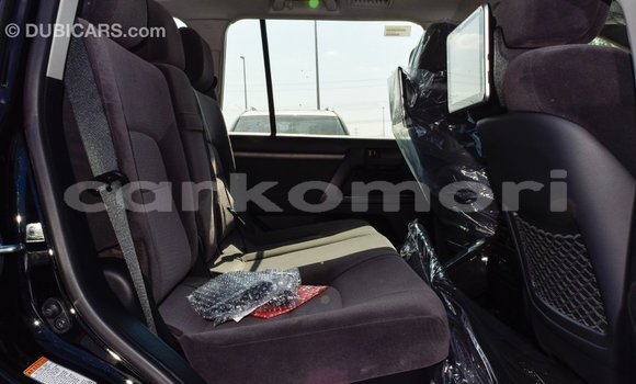 Buy Import Toyota Land Cruiser Black Car in Import - Dubai in Great Comore Buy Import Toyota Land Cruiser Black Car in Import - Dubai in Great Comore