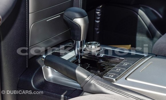 Buy Import Toyota Land Cruiser Black Car in Import - Dubai in Great Comore Buy Import Toyota Land Cruiser Black Car in Import - Dubai in Great Comore