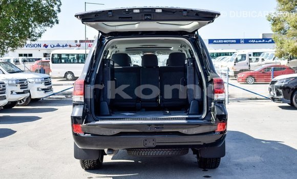 Buy Import Toyota Land Cruiser Black Car in Import - Dubai in Great Comore Buy Import Toyota Land Cruiser Black Car in Import - Dubai in Great Comore