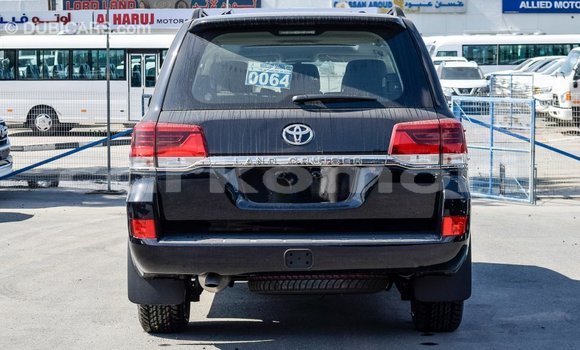 Buy Import Toyota Land Cruiser Black Car in Import - Dubai in Great Comore Buy Import Toyota Land Cruiser Black Car in Import - Dubai in Great Comore