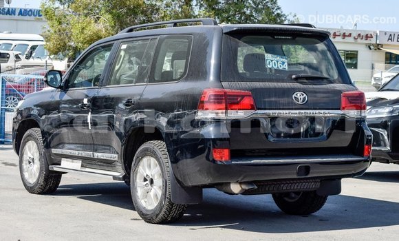 Buy Import Toyota Land Cruiser Black Car in Import - Dubai in Great Comore Buy Import Toyota Land Cruiser Black Car in Import - Dubai in Great Comore