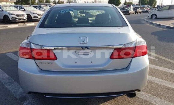 Acheter Import Voiture Honda Accord Autre à Import - Dubai, Grande Comore Acheter Import Voiture Honda Accord Autre à Import - Dubai, Grande Comore