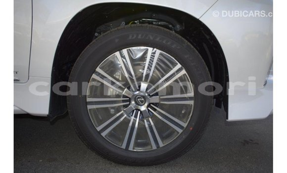 Acheter Import Voiture Lexus LX Blanc à Import - Dubai, Grande Comore Acheter Import Voiture Lexus LX Blanc à Import - Dubai, Grande Comore