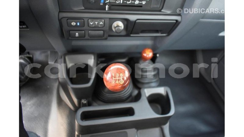 Big with watermark toyota land cruiser grande comore import dubai 1825