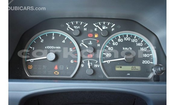 Acheter Import Voiture Toyota Land Cruiser Rouge à Import - Dubai, Grande Comore Acheter Import Voiture Toyota Land Cruiser Rouge à Import - Dubai, Grande Comore