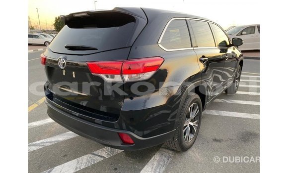 Acheter Import Voiture Toyota Highlander Noir à Import - Dubai, Grande Comore Acheter Import Voiture Toyota Highlander Noir à Import - Dubai, Grande Comore