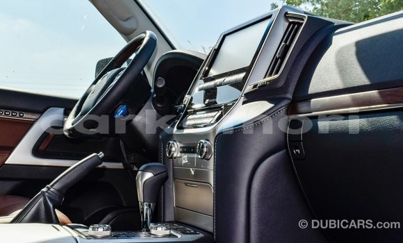 Buy Import Toyota Land Cruiser Black Car in Import - Dubai in Great Comore Buy Import Toyota Land Cruiser Black Car in Import - Dubai in Great Comore