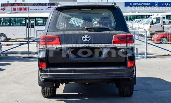 Buy Import Toyota Land Cruiser Black Car in Import - Dubai in Great Comore Buy Import Toyota Land Cruiser Black Car in Import - Dubai in Great Comore