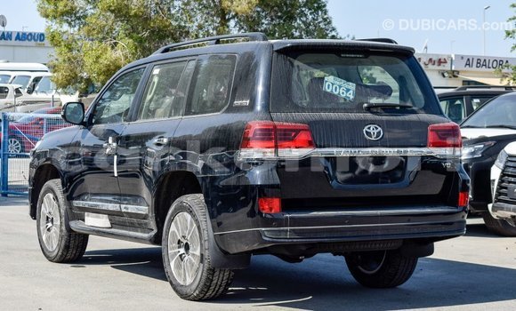 Buy Import Toyota Land Cruiser Black Car in Import - Dubai in Great Comore Buy Import Toyota Land Cruiser Black Car in Import - Dubai in Great Comore