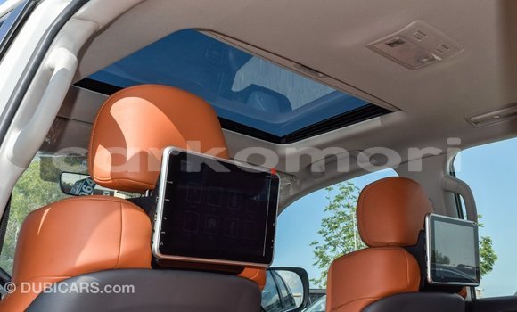 Buy Import Toyota Land Cruiser White Car in Import - Dubai in Great Comore Buy Import Toyota Land Cruiser White Car in Import - Dubai in Great Comore