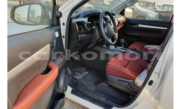 Buy Import Toyota Hilux White Car in Import - Dubai in Great Comore Buy Import Toyota Hilux White Car in Import - Dubai in Great Comore