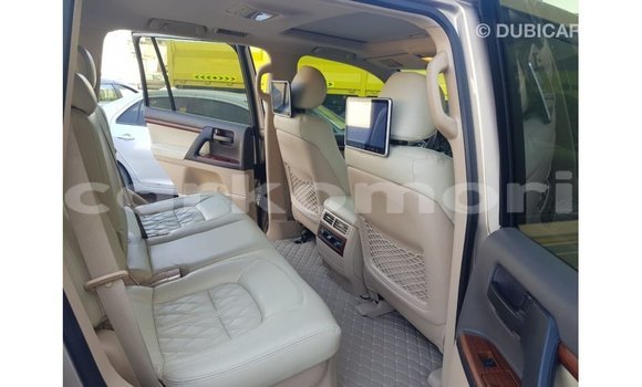 Acheter Import Voiture Toyota Land Cruiser Autre à Import - Dubai, Grande Comore Acheter Import Voiture Toyota Land Cruiser Autre à Import - Dubai, Grande Comore