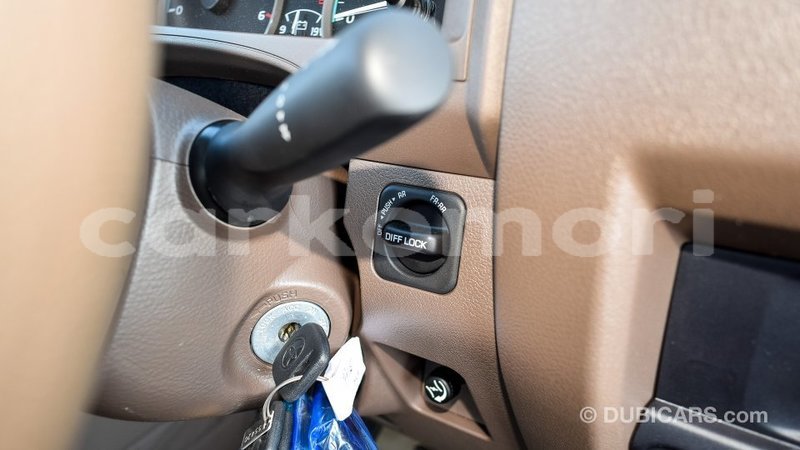 Big with watermark toyota land cruiser grande comore import dubai 1838