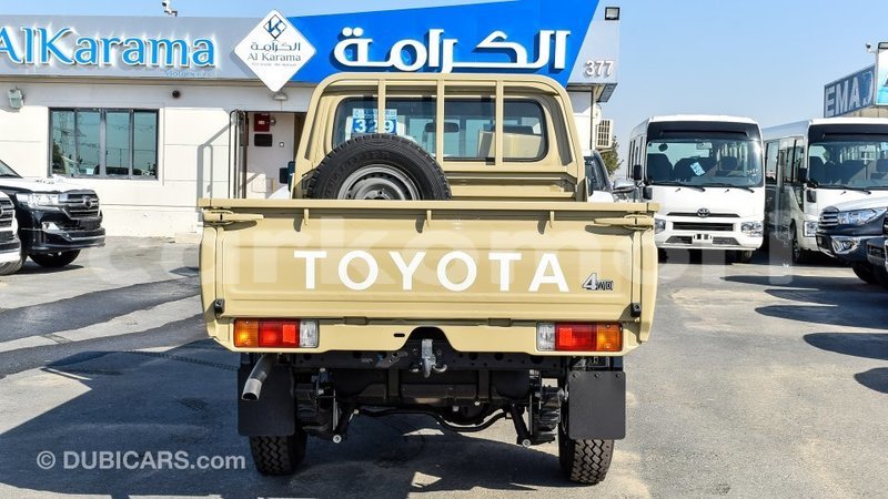Big with watermark toyota land cruiser grande comore import dubai 1838