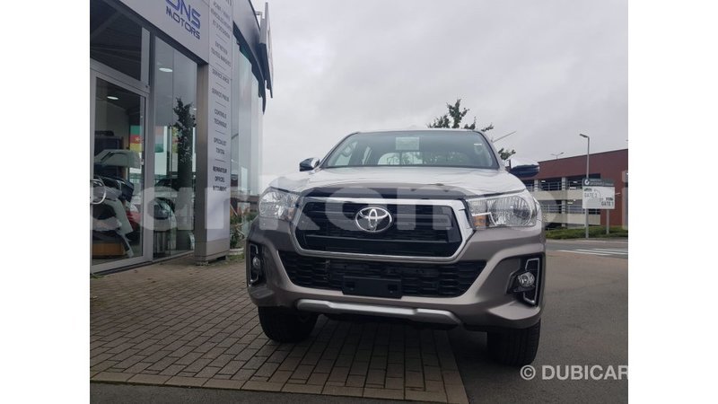 Big with watermark toyota hilux grande comore import dubai 1845