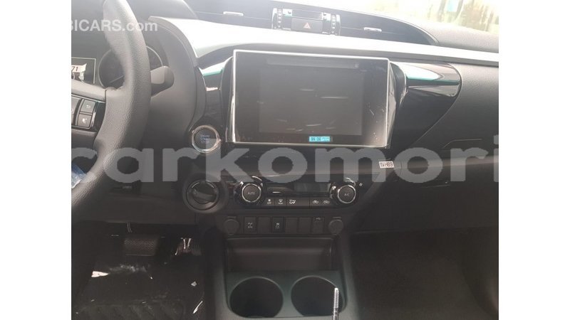 Big with watermark toyota hilux grande comore import dubai 1845