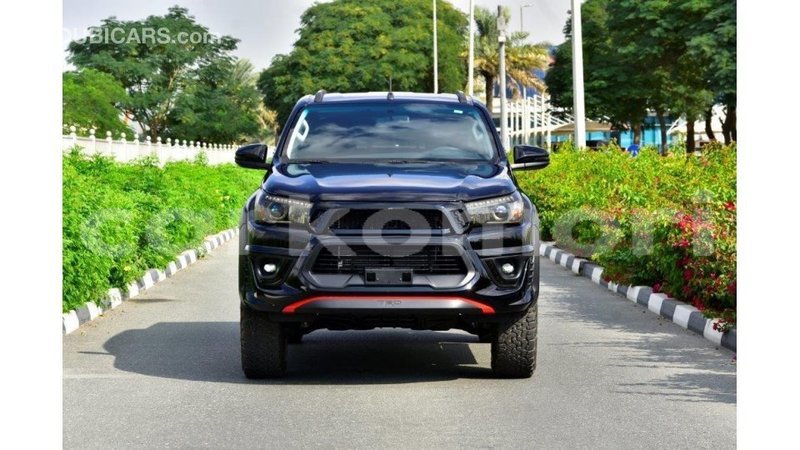 Big with watermark toyota hilux grande comore import dubai 1846