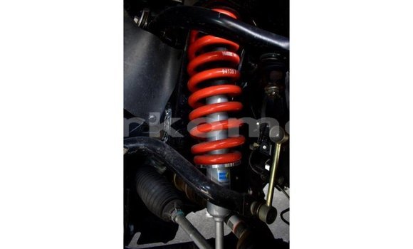 Acheter Import Voiture Toyota Hilux Noir à Import - Dubai, Grande Comore Acheter Import Voiture Toyota Hilux Noir à Import - Dubai, Grande Comore