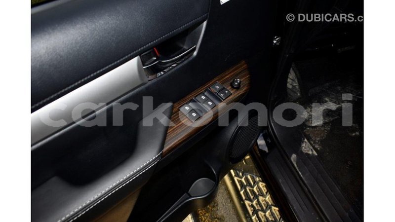 Big with watermark toyota hilux grande comore import dubai 1846