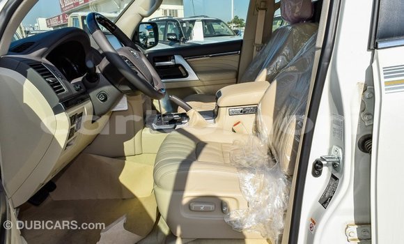 Buy Import Toyota Land Cruiser White Car in Import - Dubai in Great Comore Buy Import Toyota Land Cruiser White Car in Import - Dubai in Great Comore