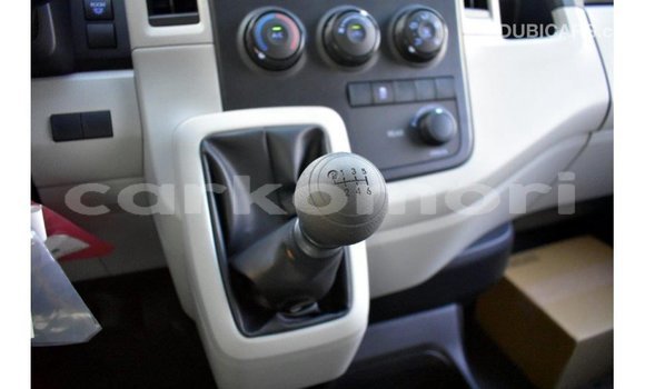 Acheter Import Voiture Toyota Hiace Blanc à Import - Dubai, Grande Comore Acheter Import Voiture Toyota Hiace Blanc à Import - Dubai, Grande Comore