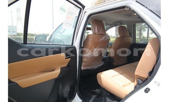 Buy Import Toyota Fortuner White Car in Import - Dubai in Great Comore Buy Import Toyota Fortuner White Car in Import - Dubai in Great Comore