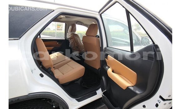 Buy Import Toyota Fortuner White Car in Import - Dubai in Great Comore Buy Import Toyota Fortuner White Car in Import - Dubai in Great Comore